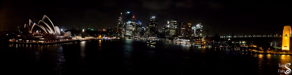 Panorama Leaving Sydney